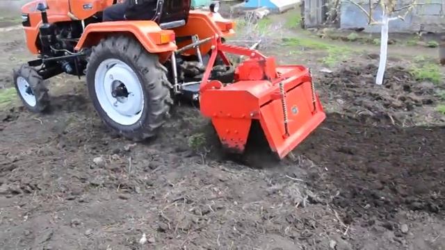 Минитрактор Уралец-180 и почворез смотреть онлайн