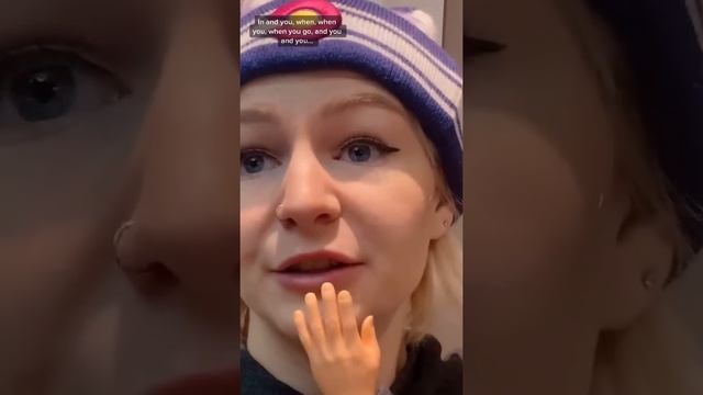 Сюрприз в коробке ? смотреть онлайн