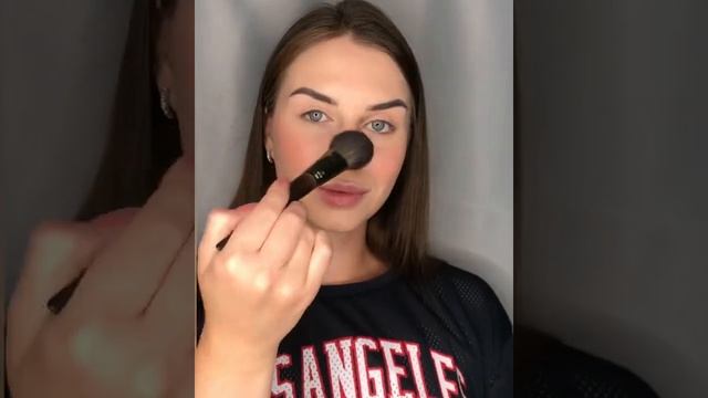 Двойные румяна SHINEWELL с матовым и шиммер эффектом смотреть онлайн