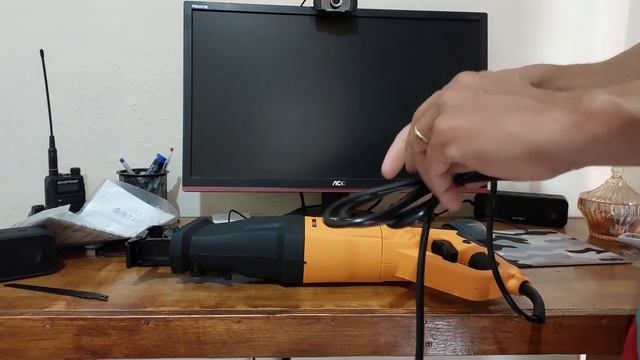 Serra Sabre Deko 850w смотреть онлайн