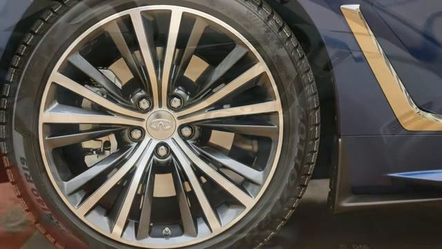 Infiniti Q60 2017 Car Review смотреть онлайн