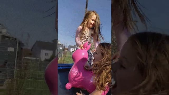 Bounce Battle смотреть онлайн