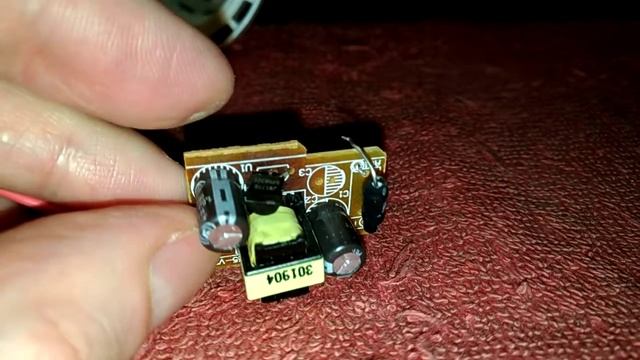 СВЕТОДИОДНАЯ ЛАМПА SMARTBUY