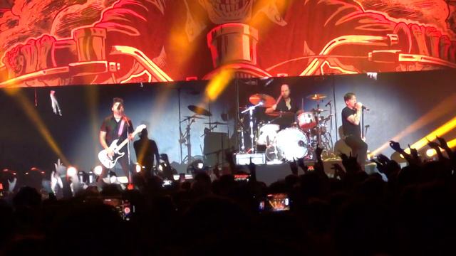 Billy Talent - Fallen Leaves (Live) @ Schleyer-Halle Stuttgart, 2022 смотреть онлайн