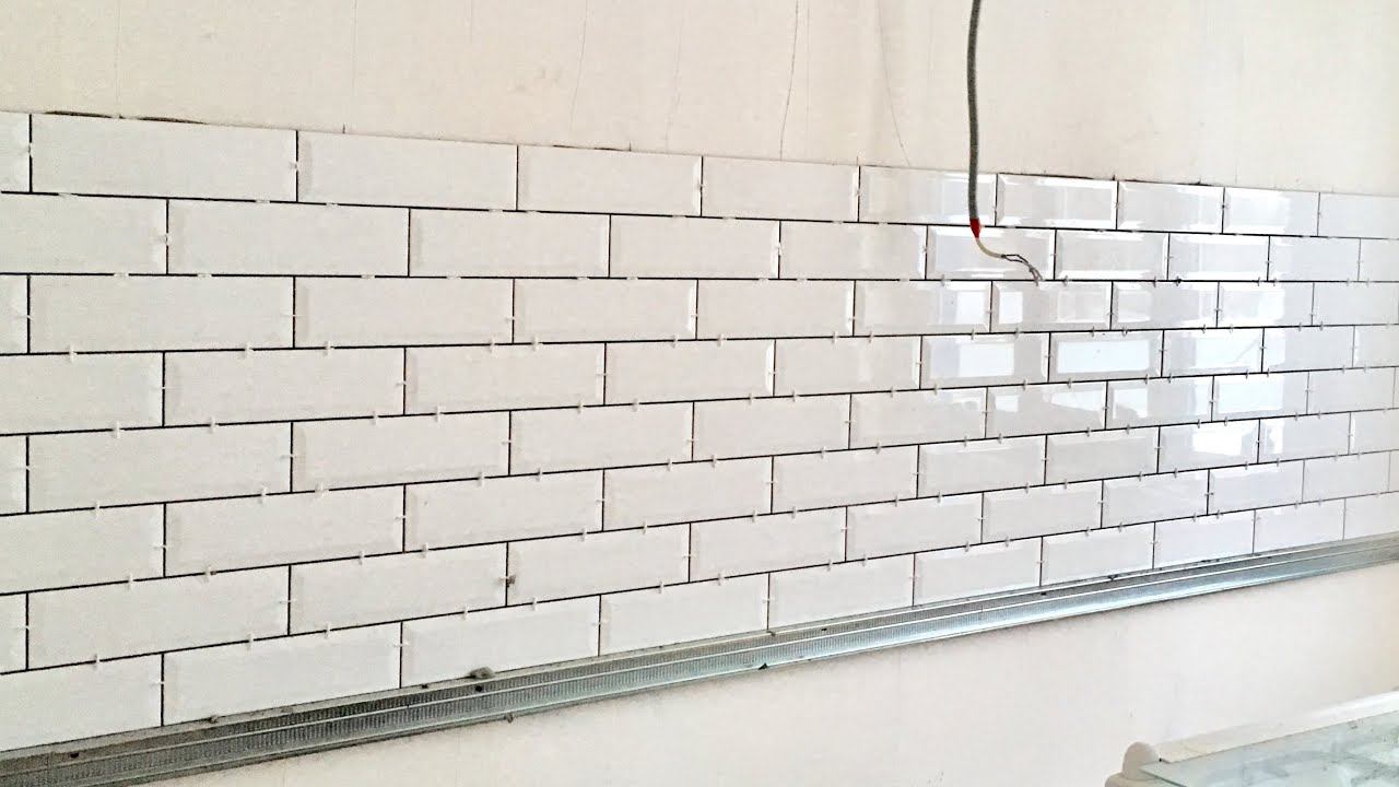 Укладка фартука на кухне за час, ЛЕГКО! смотреть онлайн