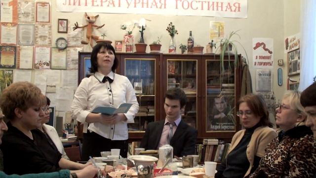 Гульсара Туктарова читает стихотворение "Ржавые бинты" смотреть онлайн