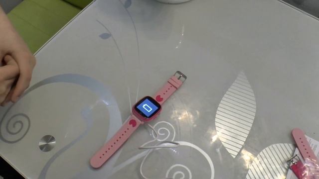 Распаковка часов Смарт-часы детские влагозащищенные AmiGo GO001 iP67 из Rozetka. И вставка сим карт смотреть онлайн