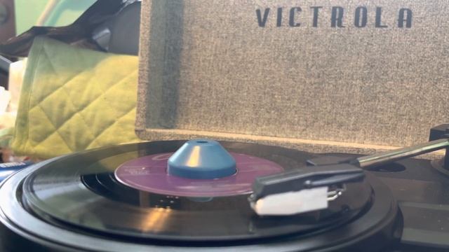 “Tennessee” Ernie Ford- Sixteen Tons (45 RPM) смотреть онлайн