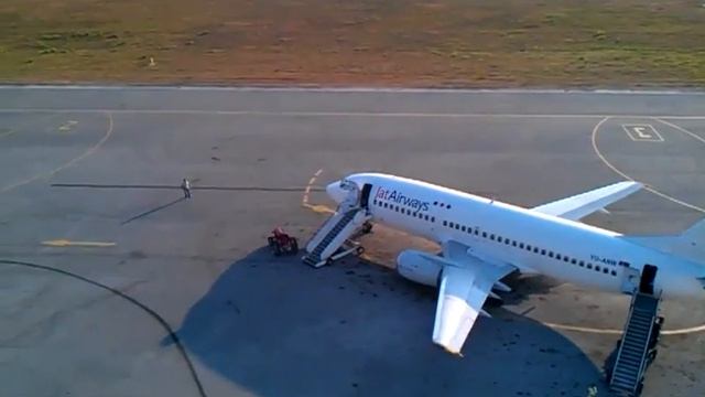 aerodrom Tivat jul 2011 смотреть онлайн
