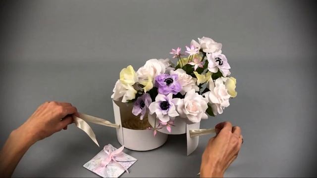 Подарочная композиция из бумажных цветов. смотреть онлайн