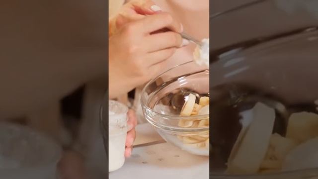 One medium banana has almost 100 Calories смотреть онлайн