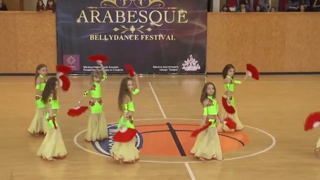 Младшая группа, шоу беллиданс, веера смотреть онлайн