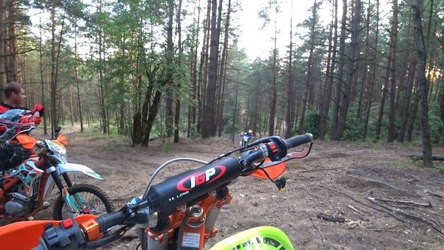 ЛАЙТ ЭНДУРО в Стайках  (Minsk X250, BSE Z6, Avantis Enduro 250)