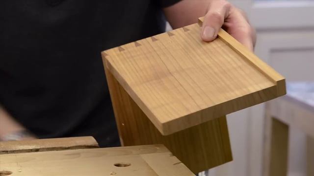 Hand Cut Dovetails Made Easy