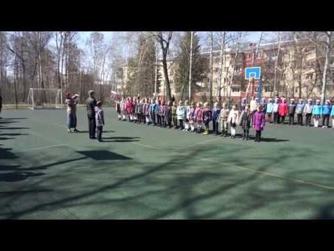 Выступление 2 класса на смотре строя и песни смотреть онлайн