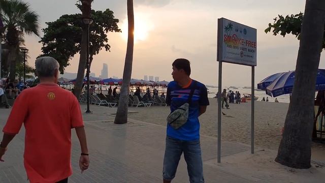 pattaya beach road day 2019 смотреть онлайн