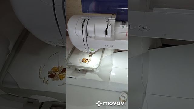 Вышивка пасхальной салфетки#машиннаявышивка смотреть онлайн