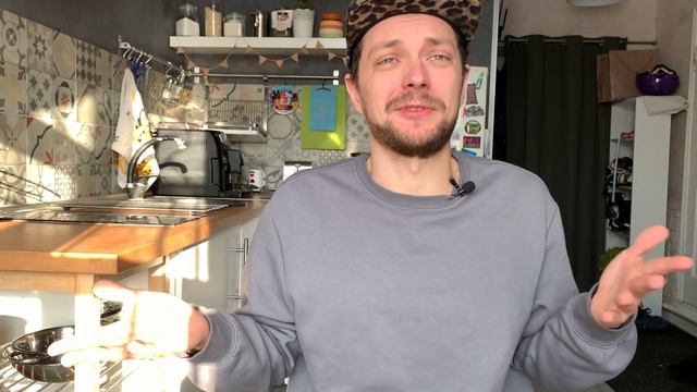 В Сочи на машине. Ночуем в Кущевской. Закипел аккумулятор. Изучаем местность смотреть онлайн