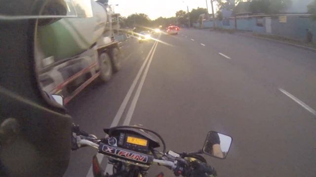 Прохват по Алматы на Drz 400 sm/Riding outlaw on DRZ 400 SM смотреть онлайн