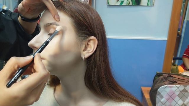 Дневной макияж. Естественный макияж. смотреть онлайн
