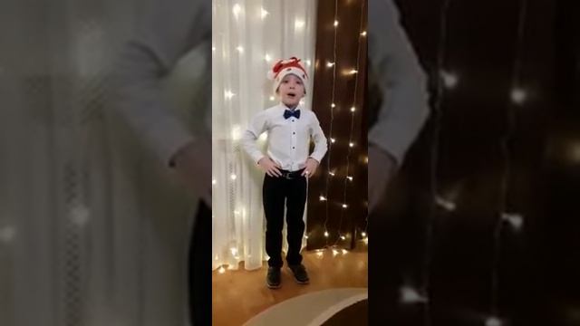 Сергей Михалков "Белые стихи" - исполнитель Данис Гилалов смотреть онлайн