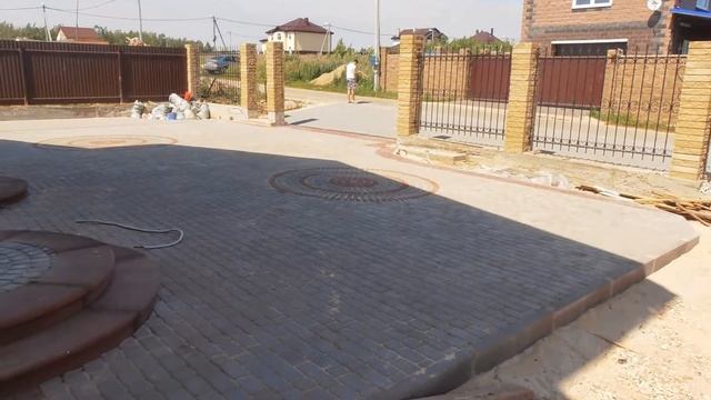 Благоустройство, укладка брусчатки смотреть онлайн