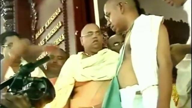 Hema Malini At ISKCON Temple