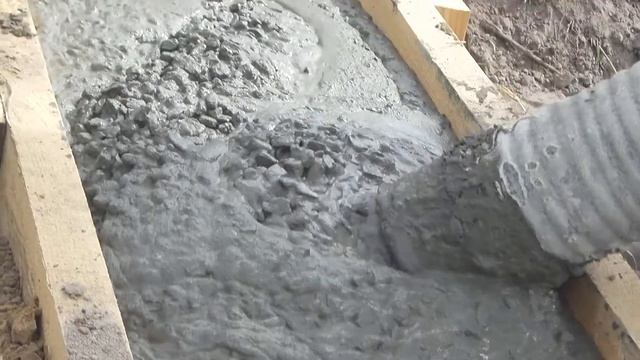 ► Строительство фундаментов: свайно набивной с ростверком, ленточный: заливка бетоном. смотреть онлайн