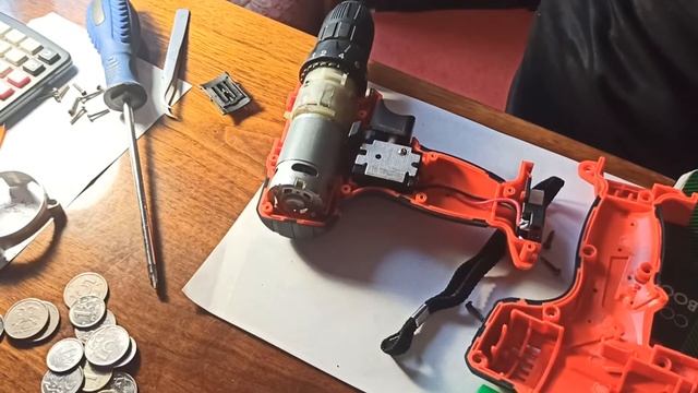 Примитивный ремонт шуруповерта смотреть онлайн