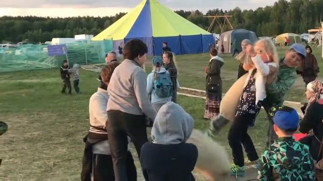 Безалкогольная ВЕГЕТАРИАНСКАЯ мирная ТУСОВКА без БЫЧКИ и негатива НЕБО и ЗЕМЛЯ Тюмень смотреть онлайн