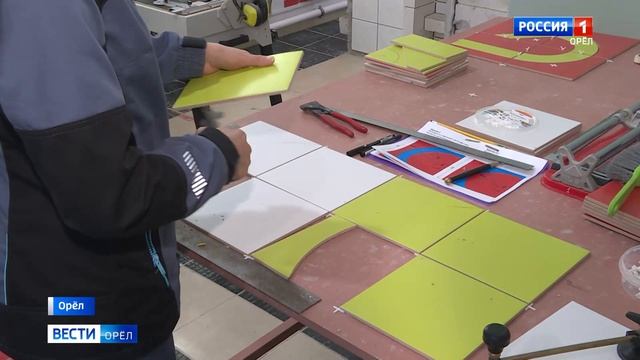 В Орле преподаватели проходят стажировку по фигурной резке плитки смотреть онлайн