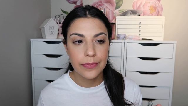 Rimmel Kind and Free Moisturizing Skin Tint Review & Wear Test смотреть онлайн
