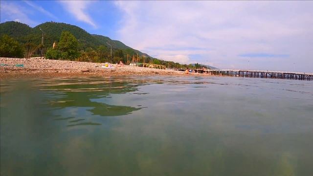 Купаюсь на море в Абхазии 2021 смотреть онлайн