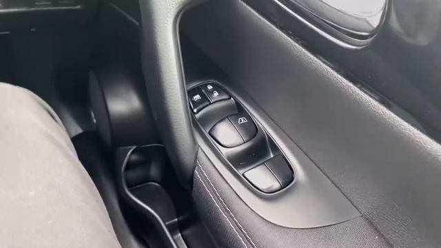 Nissan Qashqai 1.2 DiG-T N-Connecta 5dr смотреть онлайн