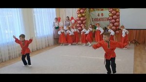 Русский народный танец "Ах, вы сени" для детей подготовительной группы