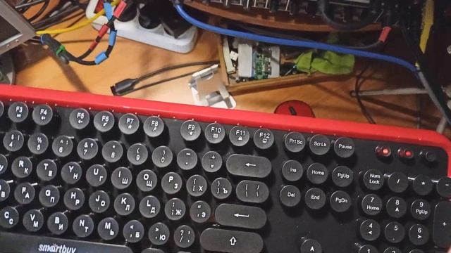 ? Бадум-тсс! Комплект беспроводной клавиатуры Smartbuy SBC 620382AG и мышь. Стильно и недорого. смотреть онлайн