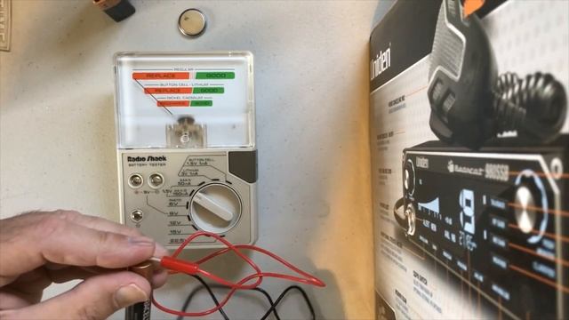 Radio Shack Battery Tester from 1999 смотреть онлайн