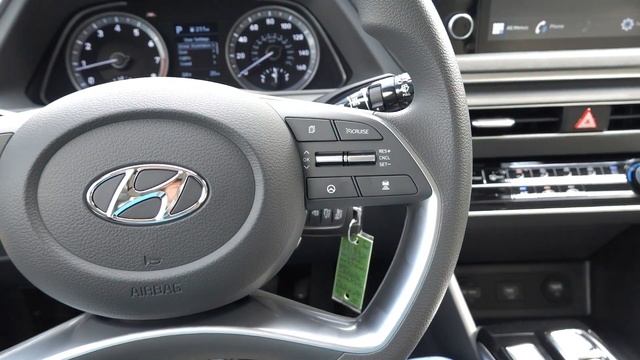 2023 Hyundai Sonata SE | Value Midsize on a Budget? смотреть онлайн
