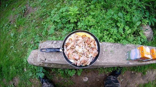 НЕВЕРОЯТНО ВКУСНЫЕ КУРИНЫЕ КРЫЛЫШКИ. Готовим в деревне сами смотреть онлайн
