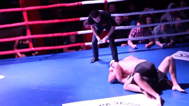 Кирилл Столбов vs Владимир Игнатьев смотреть онлайн