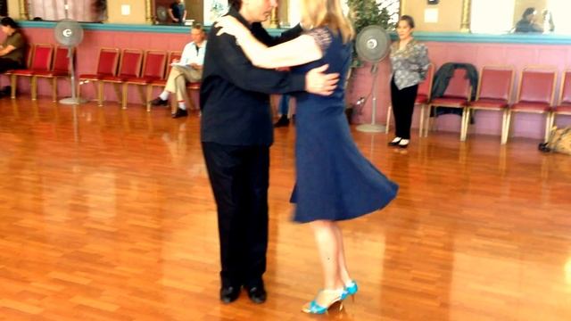 Argentine Tango Front-Back Sacadas- Boleo Slow Motion www.tangonation.com 7/26/2015 смотреть онлайн