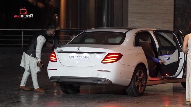 Malaika Arora LOVE For Arjun Kapoor Arrive Hand In Hand At Sonam Kapoor's Diwali Party 2022