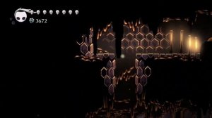 Hollow Knight гусеничка в улье