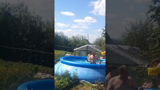 Дети купаются весело смотреть онлайн