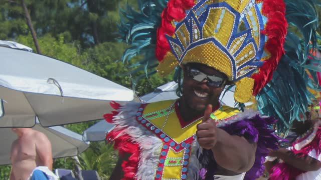 США 3 Багамы "Поездка с детьми" смотреть онлайн