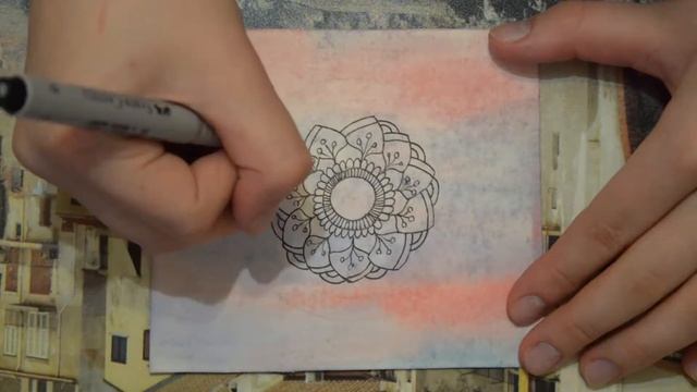 Рисунок мандалы на нежном фоне / Mandala on a gentle background смотреть онлайн