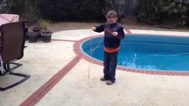 Bubble boy Coop смотреть онлайн