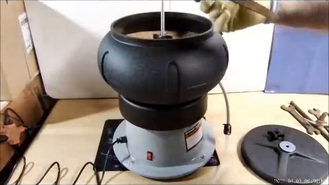 PARTS TUMBLER | VIBRATORY BOWL | 18LB. CHICAGO ELECTRIC | MEDIA TUMBLER | REVIEW | TEST | RESULTS смотреть онлайн