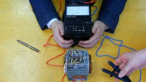 Как измерять сопротивление изоляции мегаомметром?