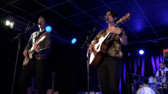 Heather Peace, Just Like A Pill (P!NK cover) смотреть онлайн